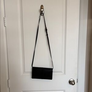 Tory Burch McGraw Wallet Crossbody Bag - Black